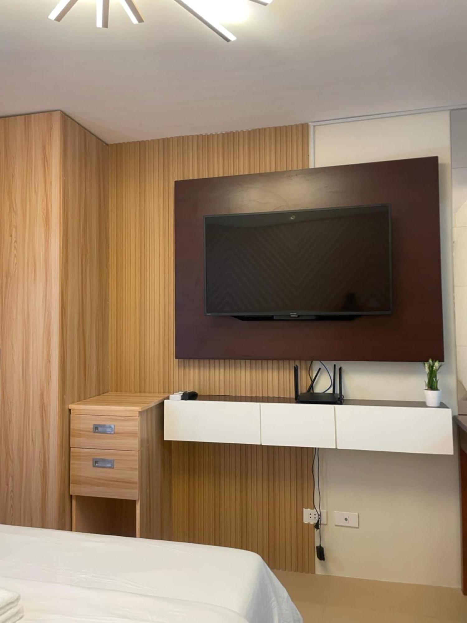 Marina Town Spatial Condominium Dumaguete City Екстер'єр фото